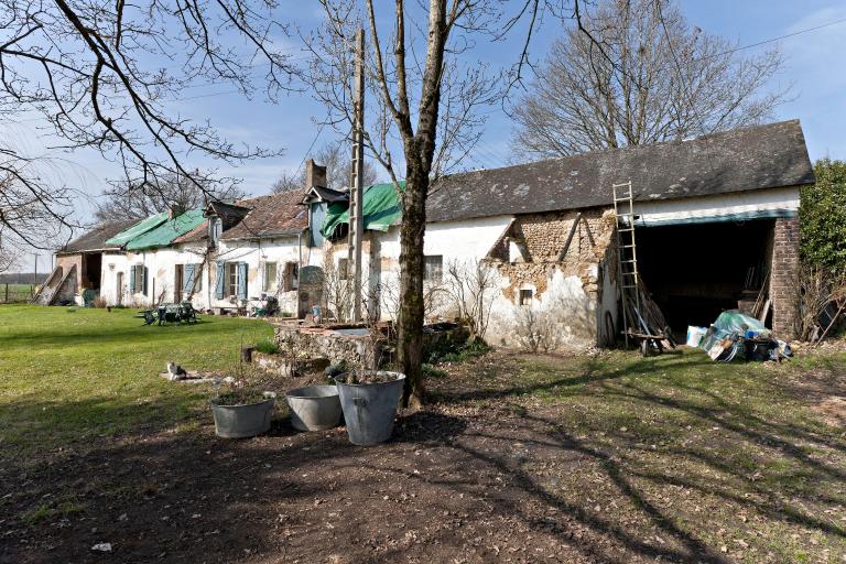 Ferme, actuellement maison, le Perroux