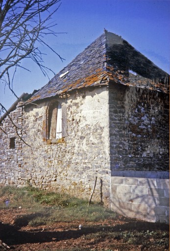 Manoir, puis ferme, actuellement maison - le Petit-Valtro, Saulges