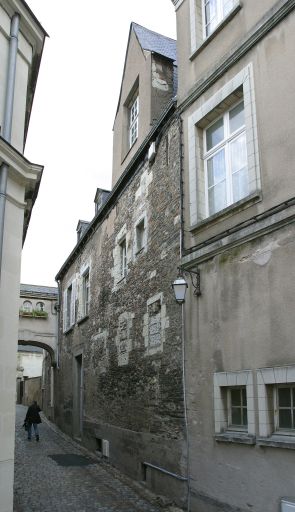 Hôtel dit maison canoniale Saint-Laurent, 6-8 rue du Vollier
