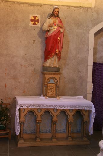 Autel secondaire du Sacré-Cœur avec tabernacle
