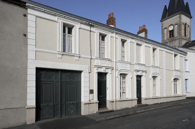 Maison de l'industriel Elie Durand, fondateur de l'Usine Durand-Chéné et de M. Aigrault, directeur de l'Usine Morinière, 11 place de l' Aire-du-Four, Saint-André-de-la-Marche