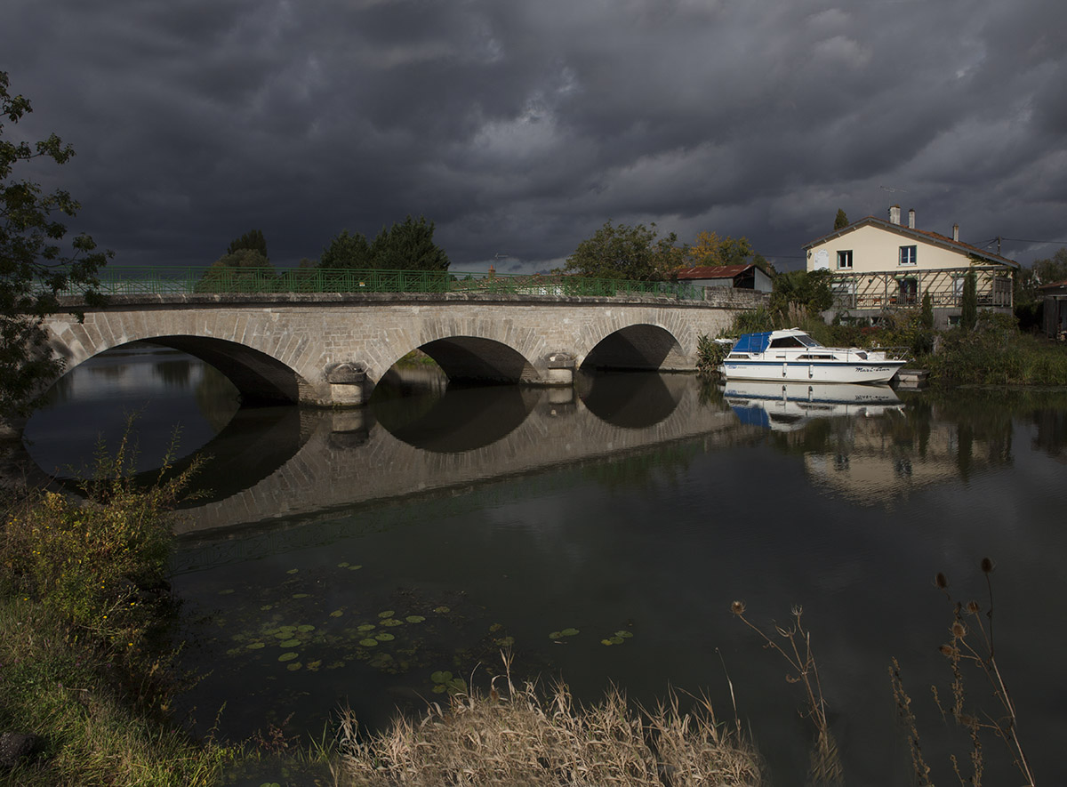 Passage de la Pichonnière puis ponts de la Croix des Mary