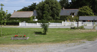 Rangée de maisons, Miroux, 2 ensemble