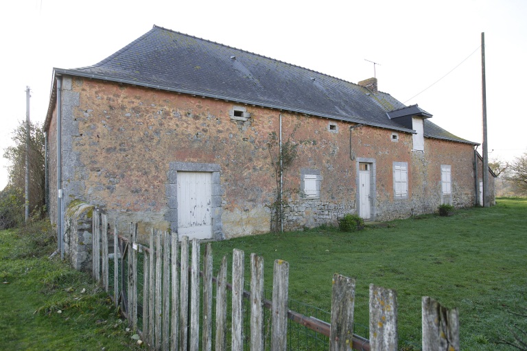 Ferme, actuellement maison - le Pressoir, Saulges