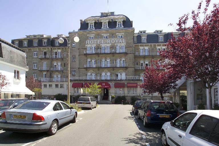 Sanatorium et hôtel de voyageurs dit Hôtel Royal Thalasso, 4 avenue Pierre-Loti