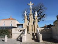 Calvaire ; rue de la Poste