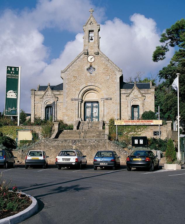 Chapelle Sainte-Anne, place du Maréchal-Leclerc