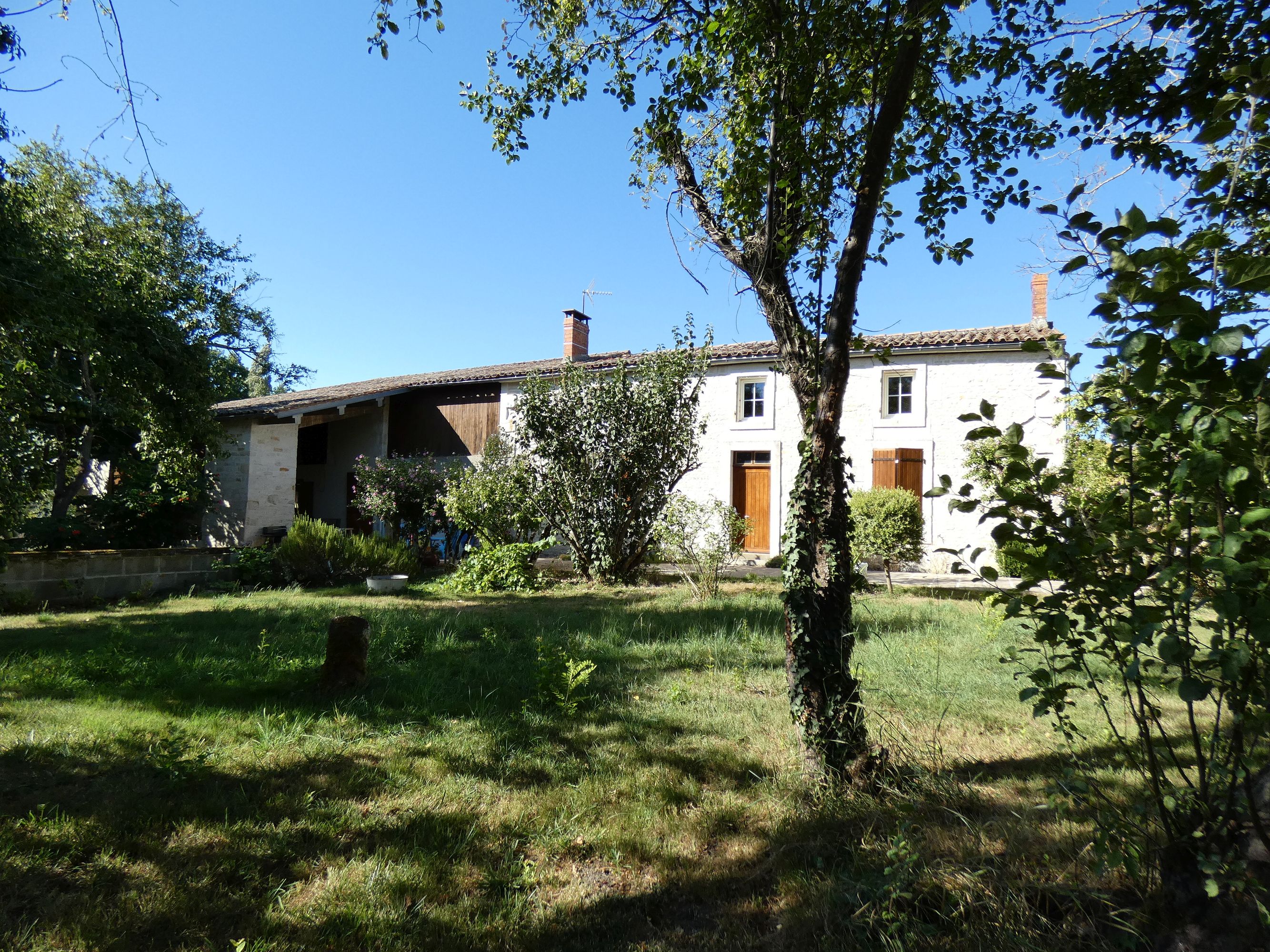 Ferme, actuellement maison ; Village de la Sèvre, 165 route de la Sèvre