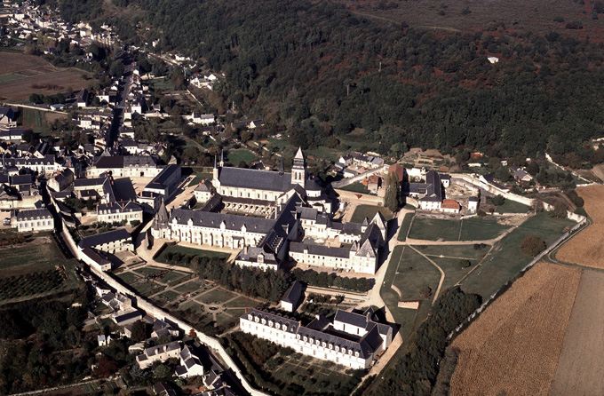 Fontevraud-l'Abbaye - Montsoreau