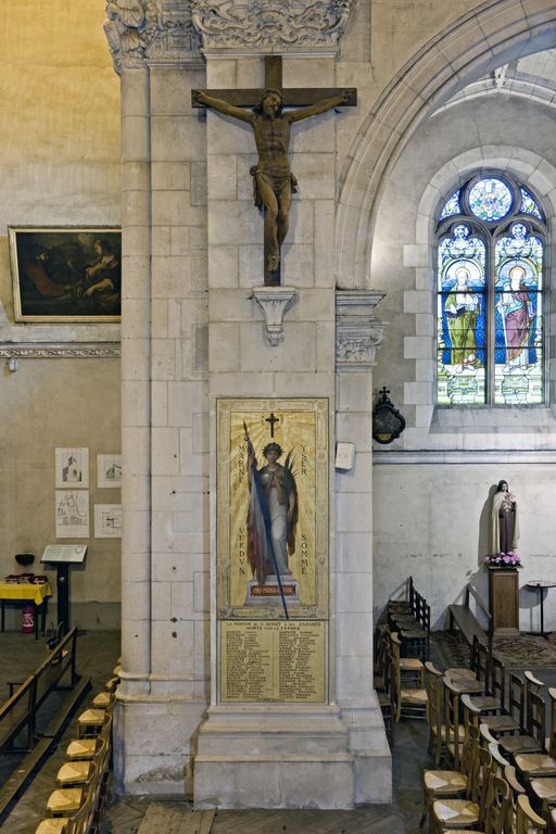 Monument aux morts, Église paroissiale Saint-Benoît du Mans