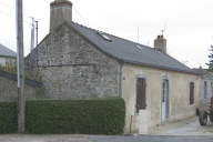 Maison, 1 route de Chémeré-le-Roi, anciennement les Croix