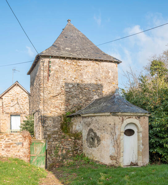 Manoir (vestiges), puis demeure dite château