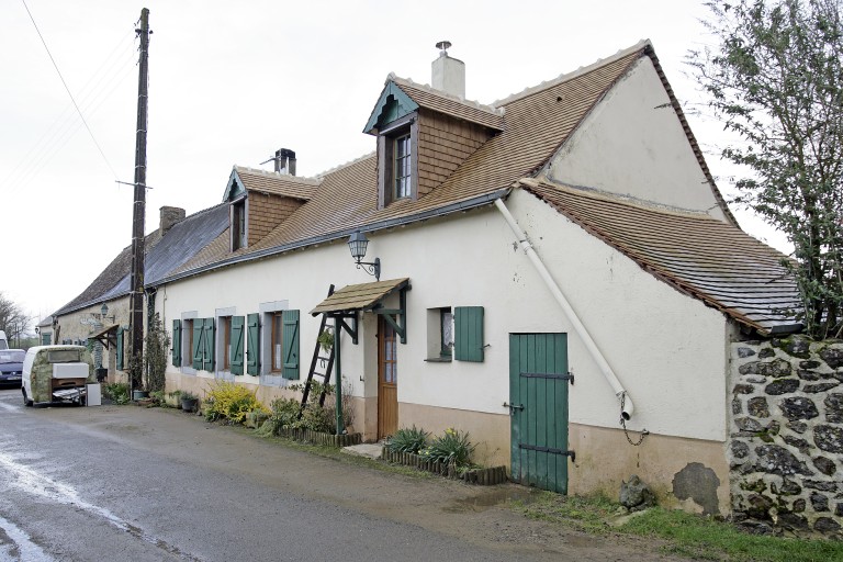 Maison, puis écart, actuellement maison - les Couas, Saulges