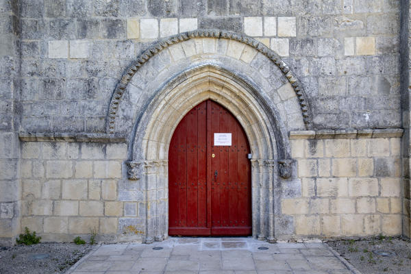 Chapelle templière puis église paroissiale Notre-Dame de Puyravault