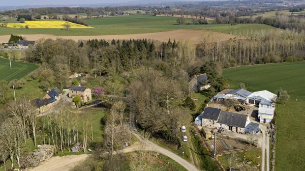 Manoir et ferme de la Monnerie