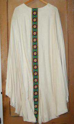 Ornement blanc n° 14 : chasuble