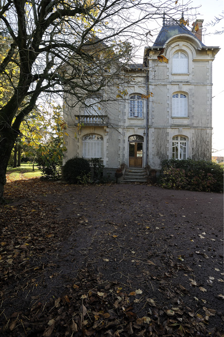 Maison de l'industriel Victor Ripoche fondateur de l'usine Morinière-Ripoche, 15 rue du Calvaire, Saint-André-de-la-Marche