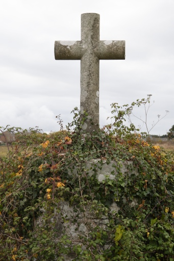 Croix de chemin, dite croix de Maisons-Brûlées