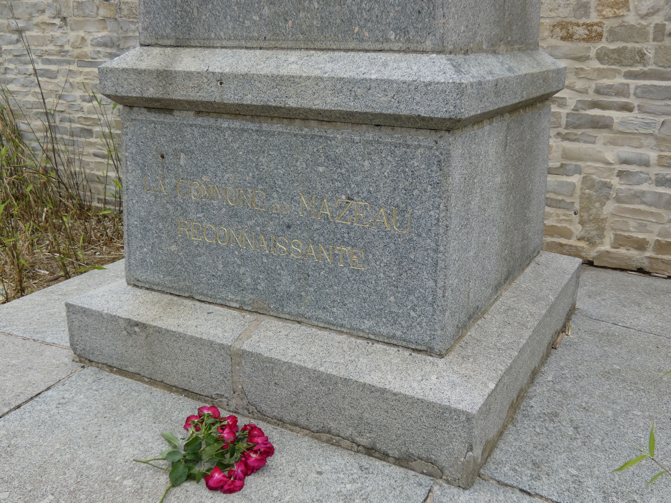 Monument aux morts, impasse de l'Ouche