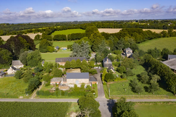 Demeure dite château, Lozé