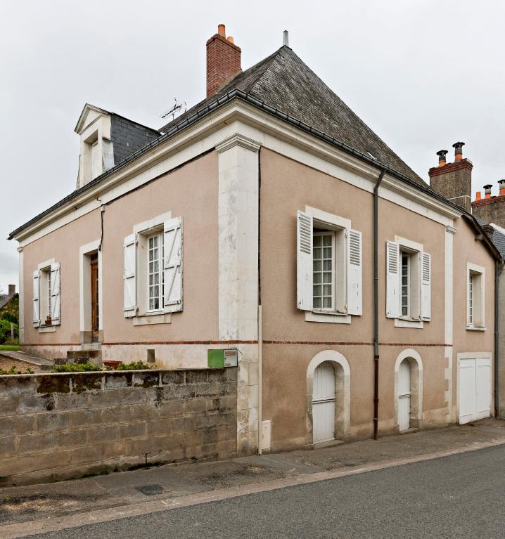 Les maisons de la commune de Thoiré-sur-Dinan