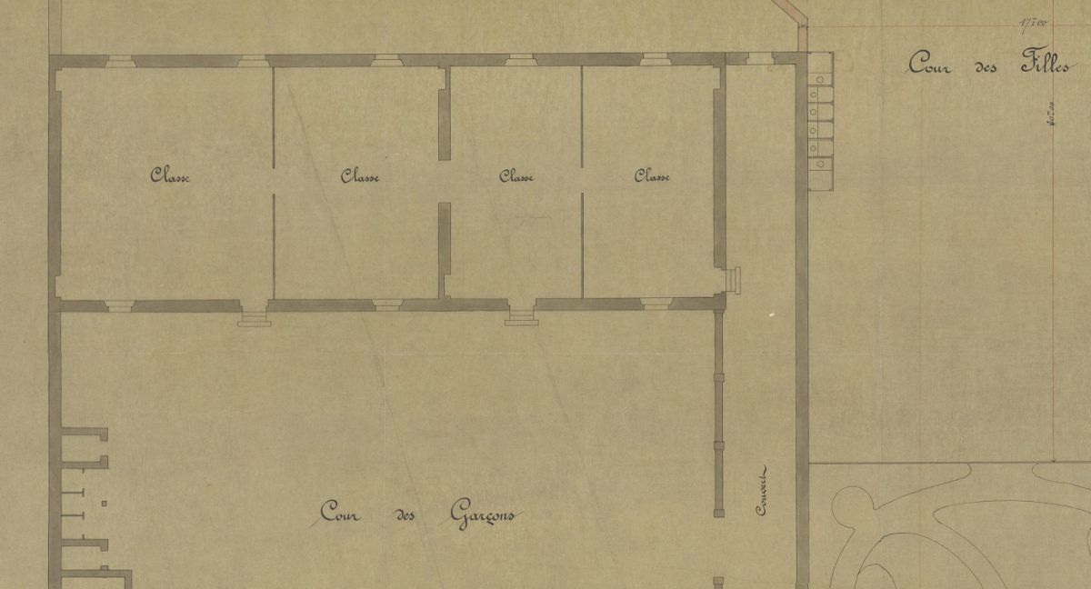 Ecole primaire publique Gaston-Chaissac, place du 8-Mai-1945