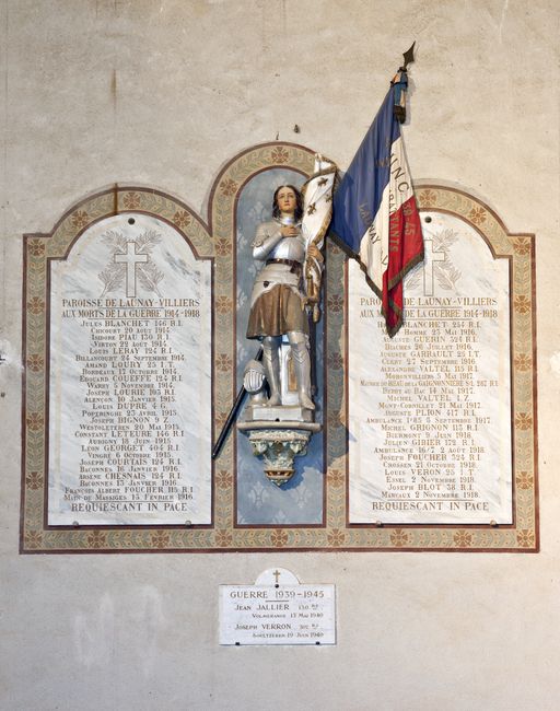 Monument aux morts, église paroissiale de la Trinité de Launay-Villiers