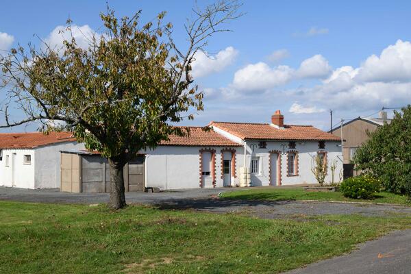 Bourg de Saint-Laurent-du-Mottay