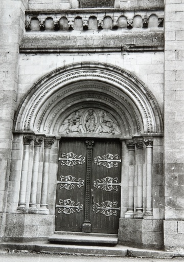 Église paroissiale Saint-Laurent de Vaiges