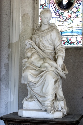 Statue : Vierge à l'Enfant - Chapelle funéraire de la famille Robert-Glétron
