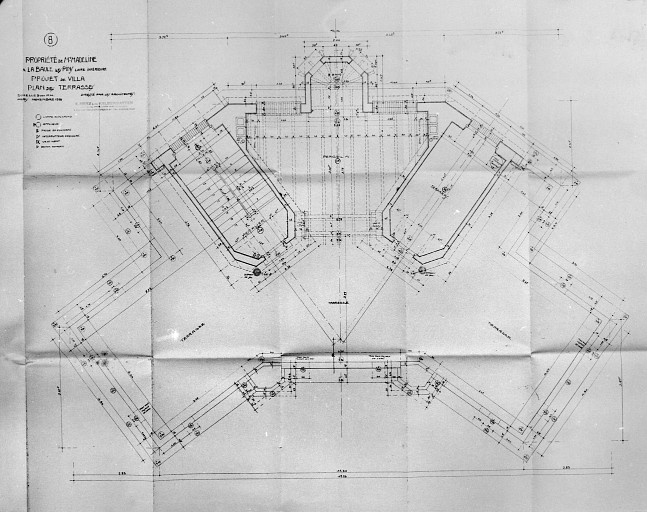 Maison dite villa balnéaire Djenina puis Nelly Nicole, 1 avenue d'Huelgoat