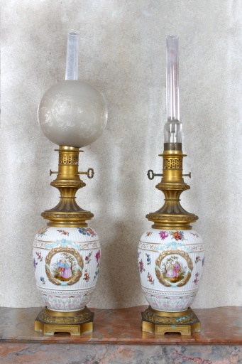 Ensemble de 2 lampes à pétrole n° 2 - Collection Robert-Glétron