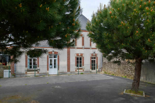 École publique de garçons, actuellement mairie
