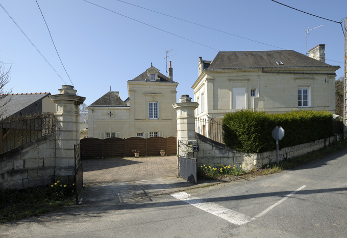Ferme, actuellement maisons, 1 rue des Coteaux, 30 rue de la Socraie, Fontevraud-l'Abbaye