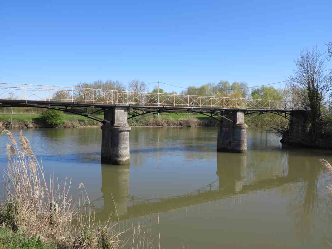 Passerelle de Rouillebouc