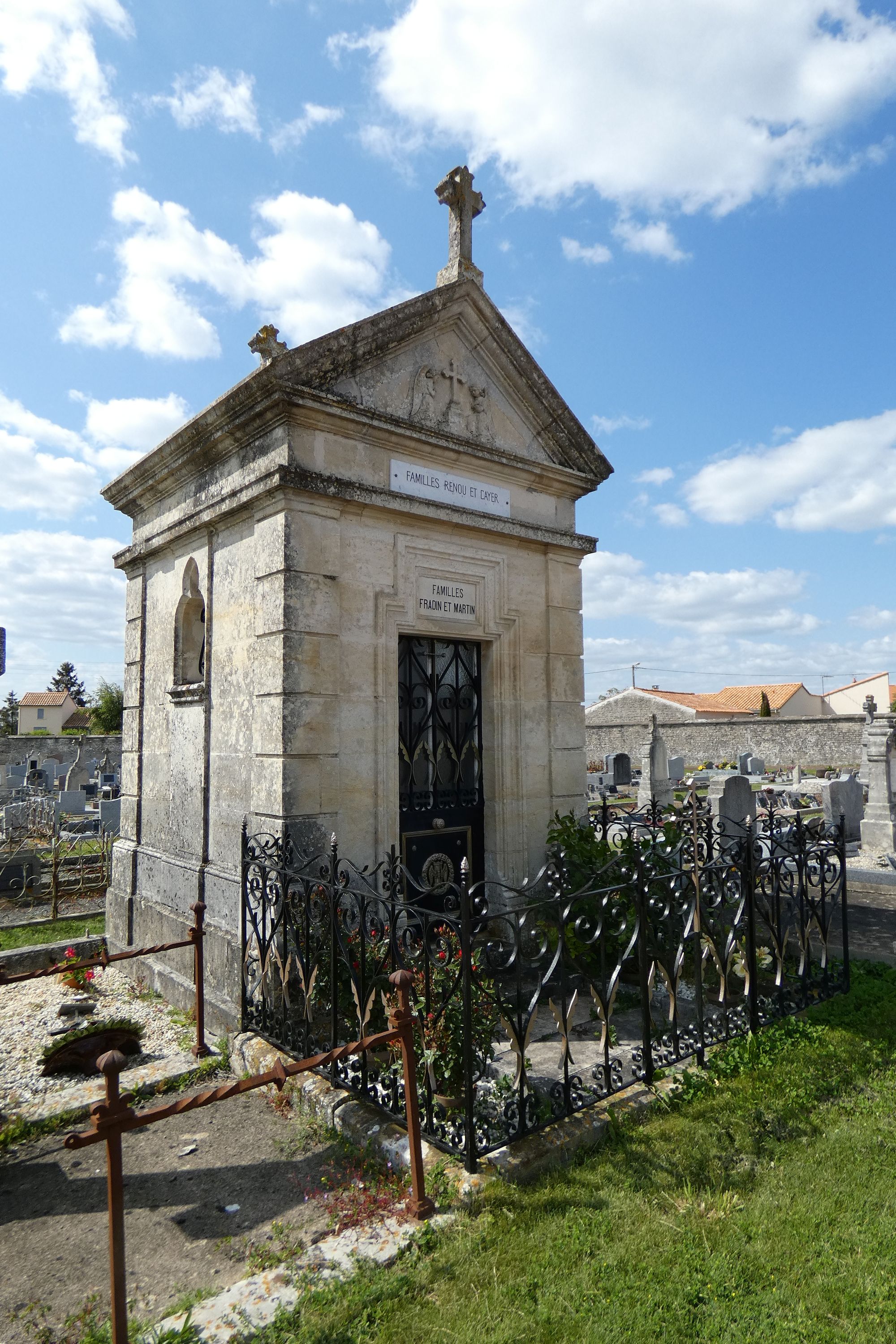 Chapelle funéraire de la famille Fradin-Martin