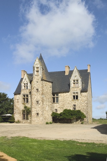 Les châteaux, manoirs et mottes de la commune de Vaiges