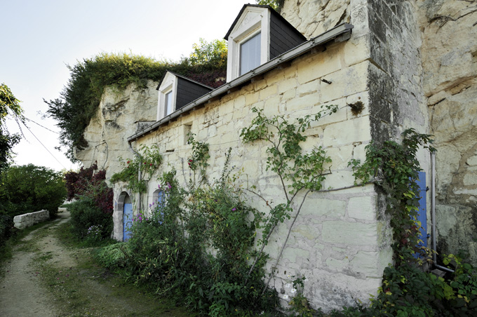 Maison et abri troglodytique, 10 ruelle des Perreyeurs, Montsoreau