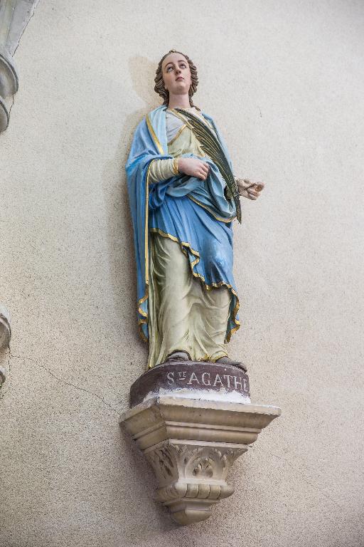 Statue : sainte Agathe