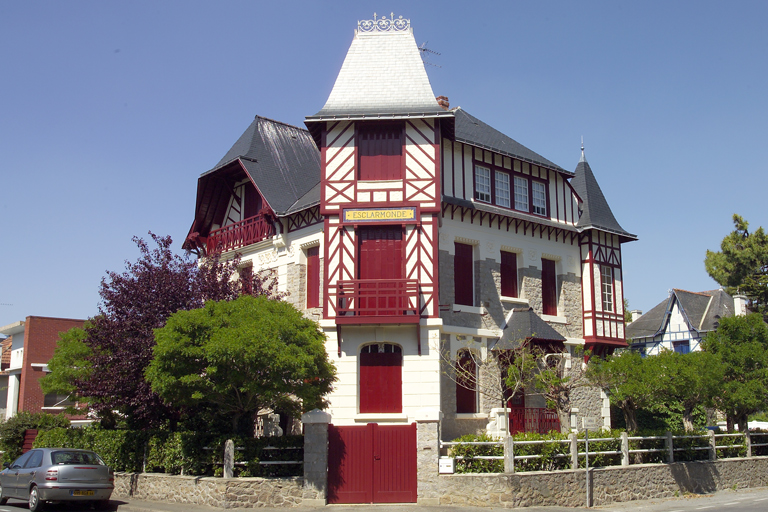 Maison dite villa balnéaire Esclarmonde, 18 avenue Pavie