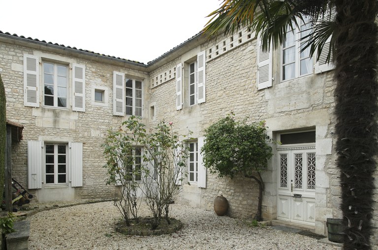 Maison canoniale de la Madeleine, 4 rue Hector-Neullier