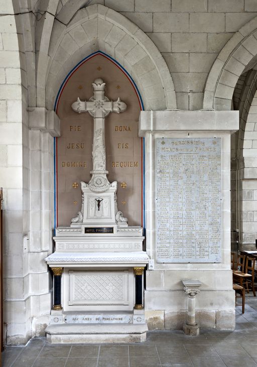 Monument aux morts, église paroissiale Saint-Antoine d'Angers