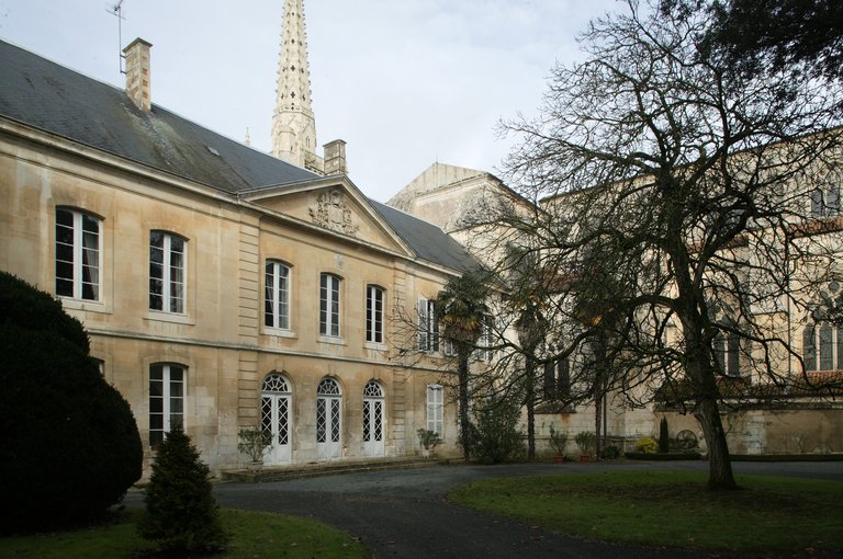 Évêché de Luçon, place Leclerc