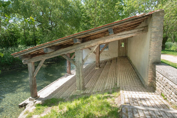 Lavoir, rue du Port