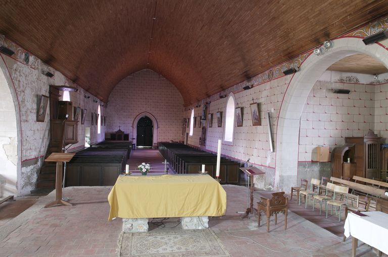 Monument aux morts, église paroissiale Sainte-Gemme de La Fresnaye-sur-Chédouet