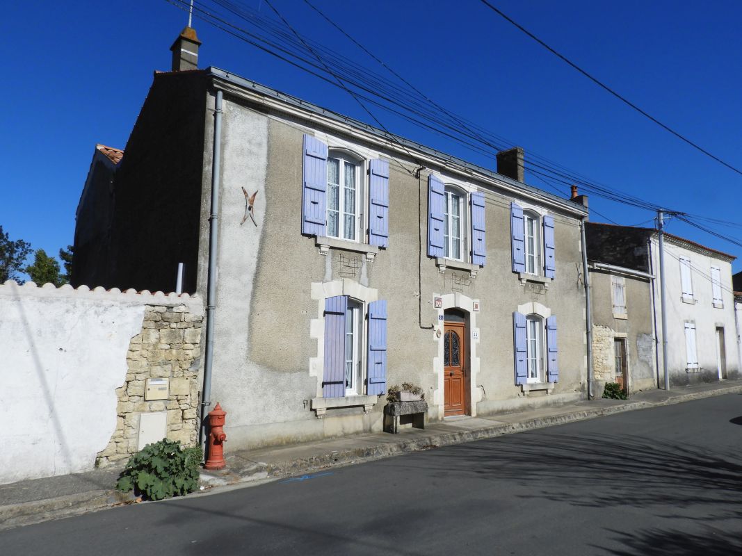 Maisons, fermes : l'habitat à L'Île-d'Elle