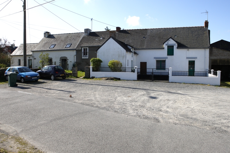 Rangée de maisons, le Mené, 3e ensemble