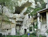 Abri troglodytique, dit Castel Caillou, 15 ruelle des Perreyeurs, Montsoreau