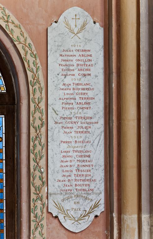 Monument aux morts, église paroissiale Saint-Laurent de Saint-Laurent-des-Autels