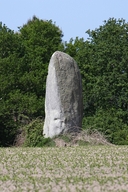 Menhir de Bissin, Île-de-la-Chapelle